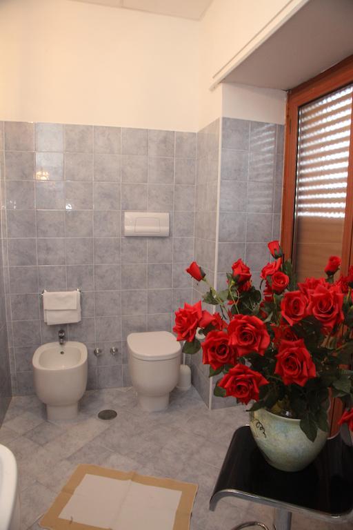 B&B Rinascente Paola Buitenkant foto